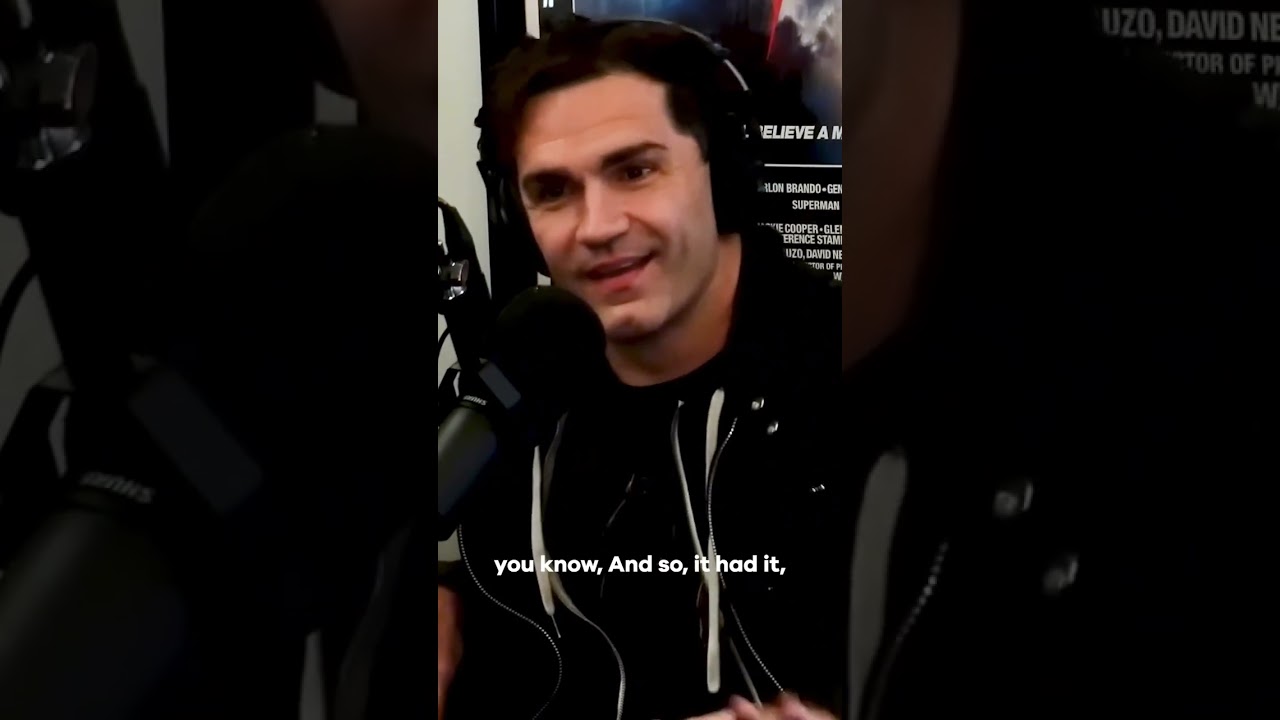 Сэм Уитвер озвучивает Мола &laquo;Собственный голос&raquo; 🤔 #шорты
