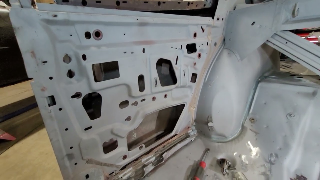 Quarter glass removal from 68 to 70 B body Mopar part 2