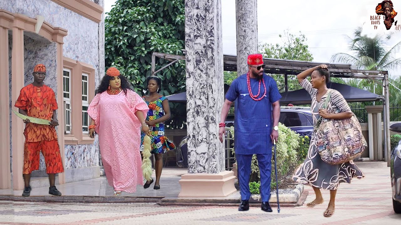 She Came To D Palace To Beg 4 Food When D Prince Saw Her And Fell In Love With Her 1 -Nigerian Movie