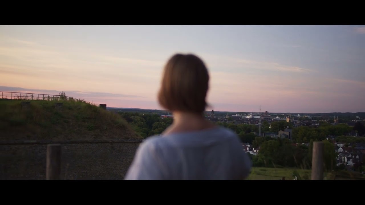 BMPCC 4K + Sigma 18-35 | Sunset walk