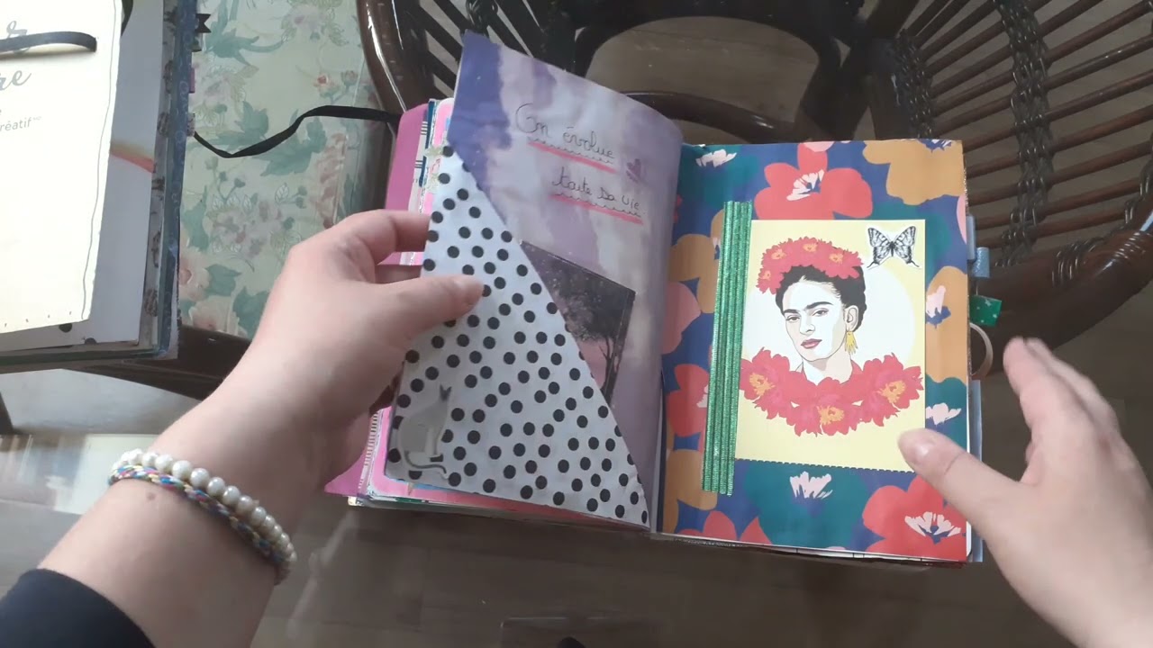 Mon Journal Créatif, collages, dessins et écritures.