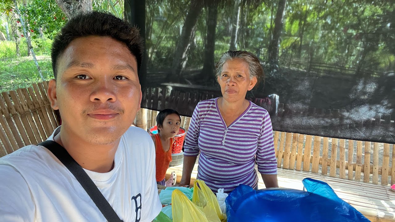 ACCOMPANYING MY MOM TODAY WE WENT TO TOWN👩‍👦 — LOOK AT WHAT SHE BOUGHT 😄🛍️