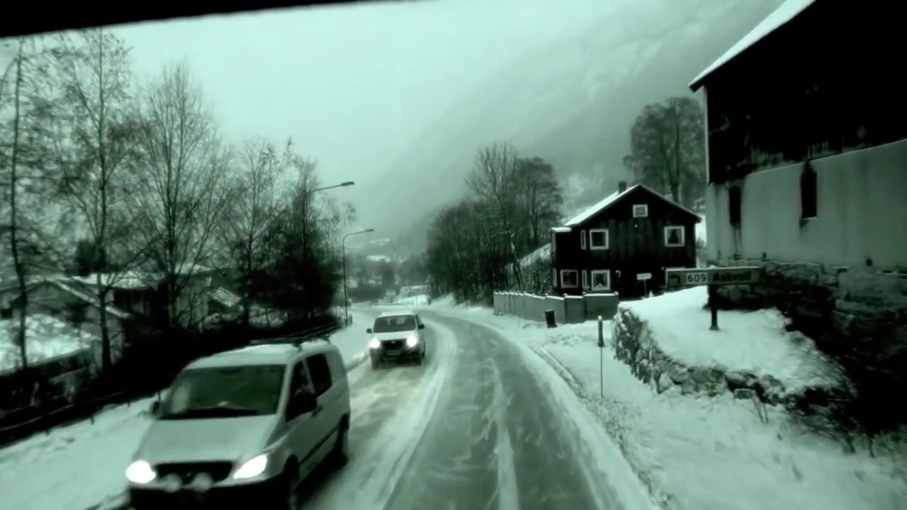 NKT drives downhill to Førde (Winter)