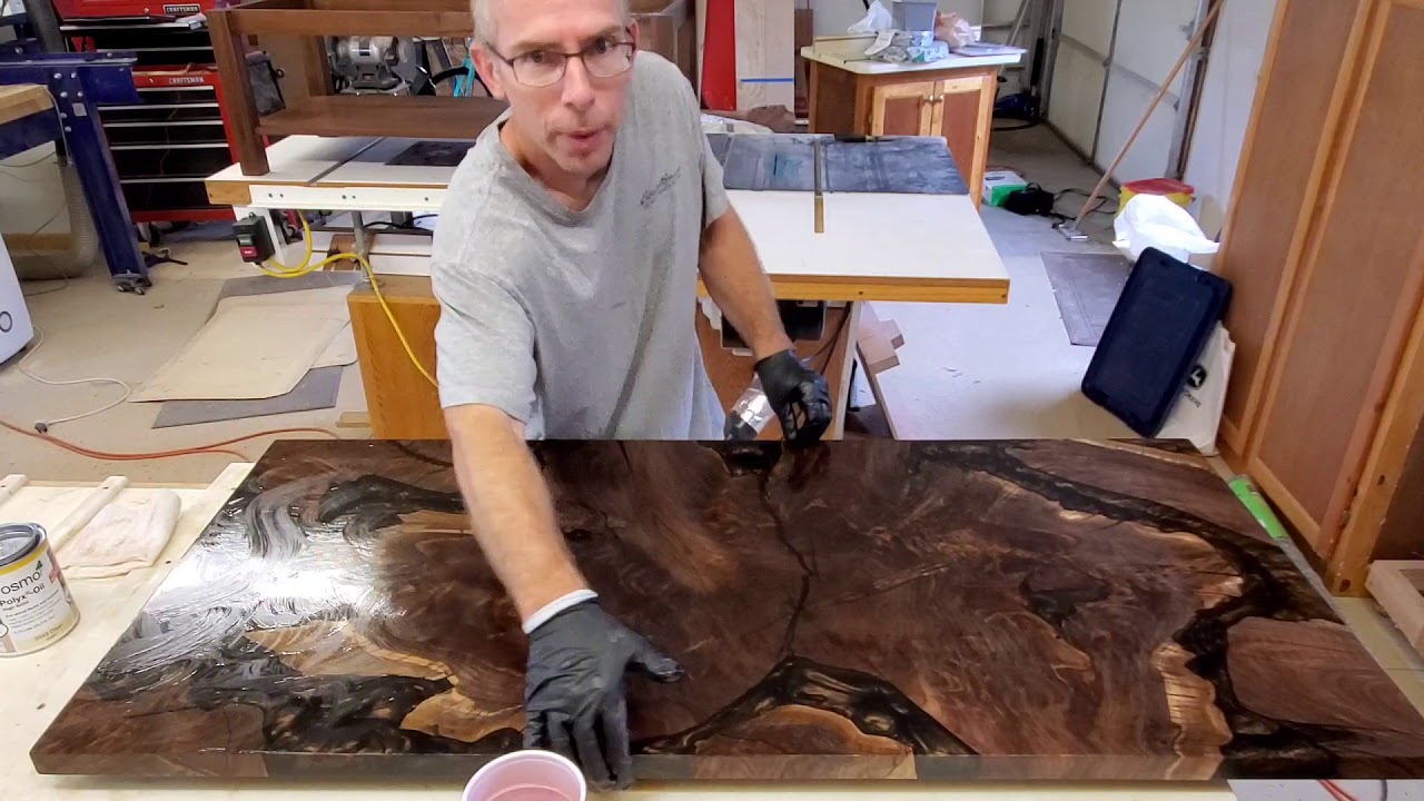 Walnut epoxy river coffee table - Osmo Polyx part 2