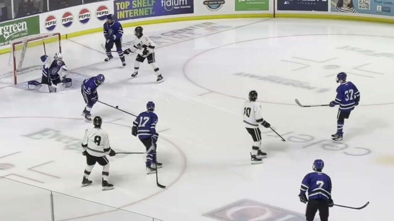 Cheverus/Yarmouth boys hockey edges Lewiston in Class A semifinal