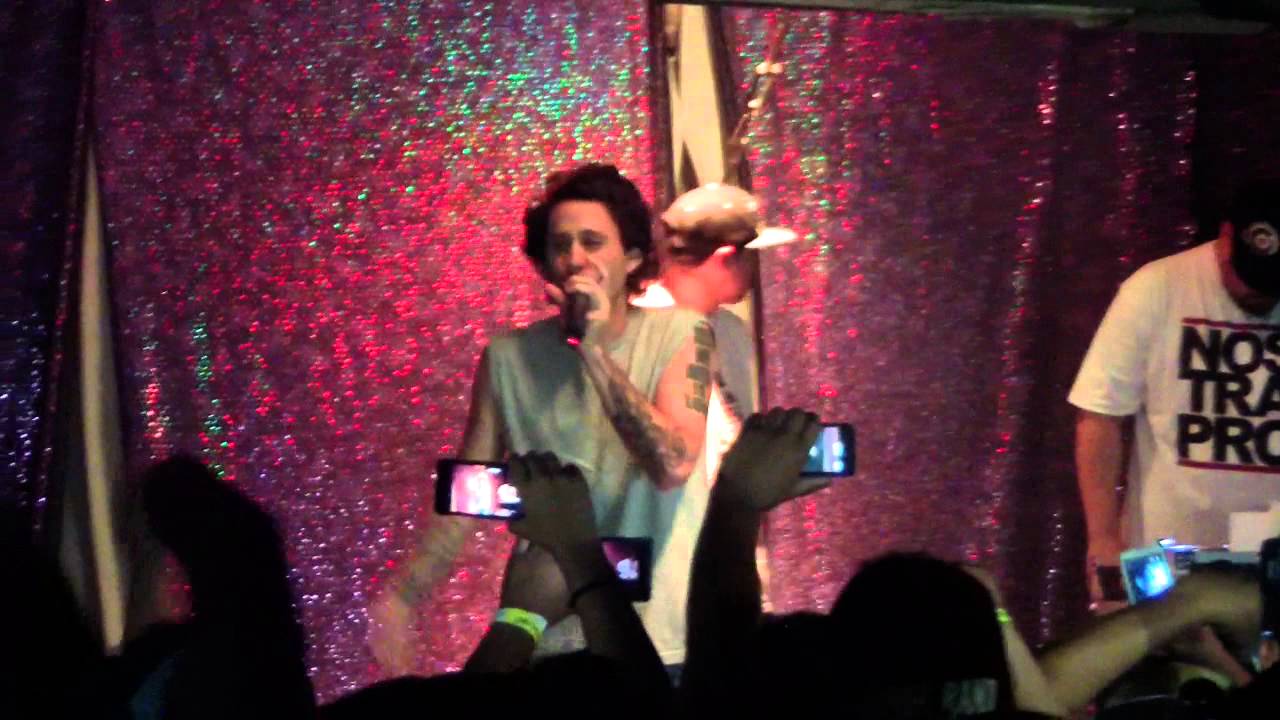 Canserbero - Ces't la Mort - En Vivo - Valparaiso
