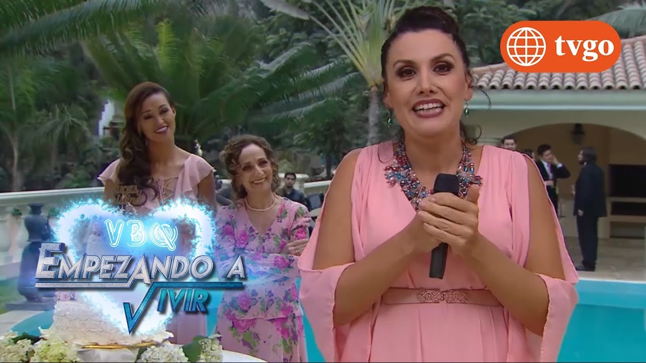 ¡María Elena se cae a la piscina en plena presentación! - VBQ Empezando a vivir 03/01/2018