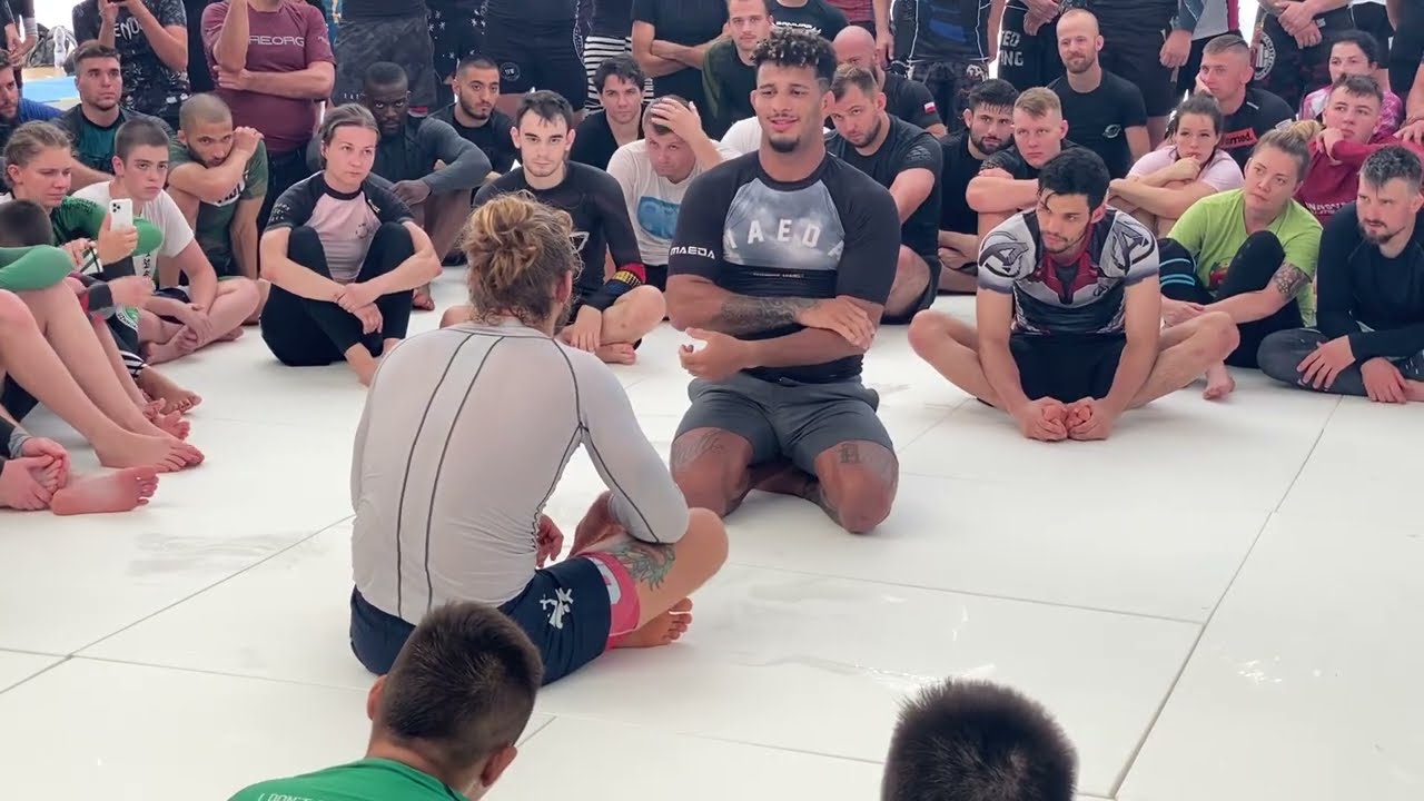 Adam Wardzinski Butterfly with Gutemberg Pereira Guard Submission NoGi