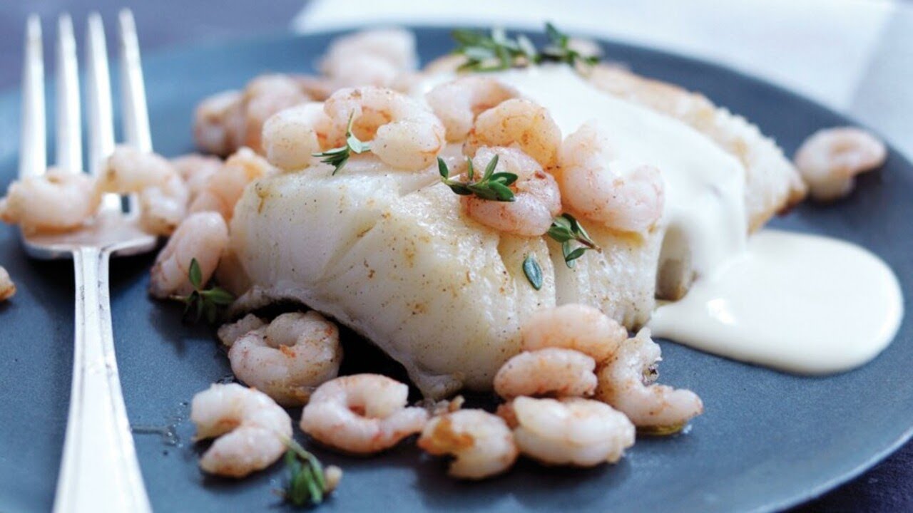 🍤 Flétan et crevettes au thym citronné, sauce crémeuse au parmesan - Un régal iodé 🌿🧄