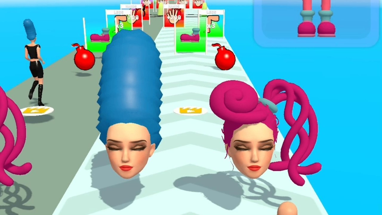 Choose a dress for your princess! Build A Queen