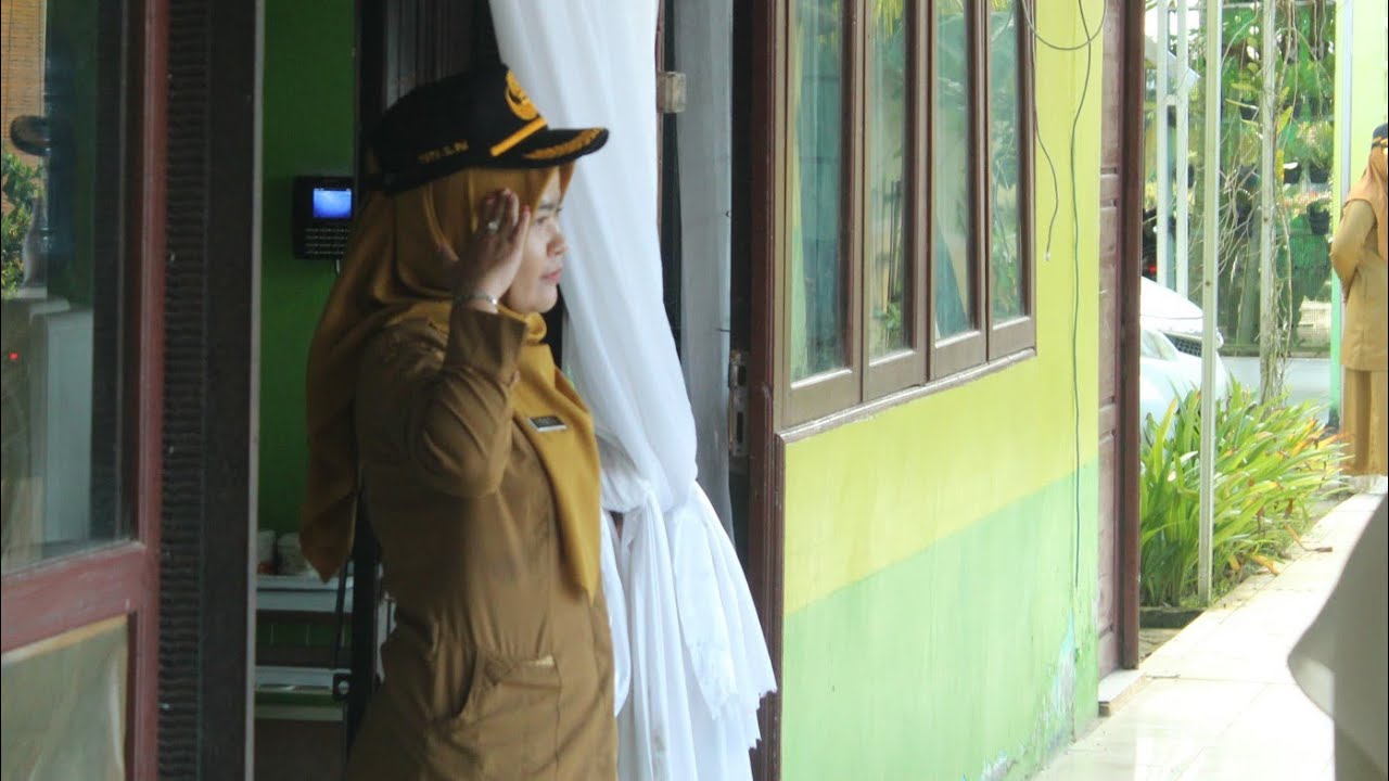 Amanat Pembina Upacara Hari Senin 12 Januari 2026 oleh Ibu Toti, S.Pd tema DISIPLIN