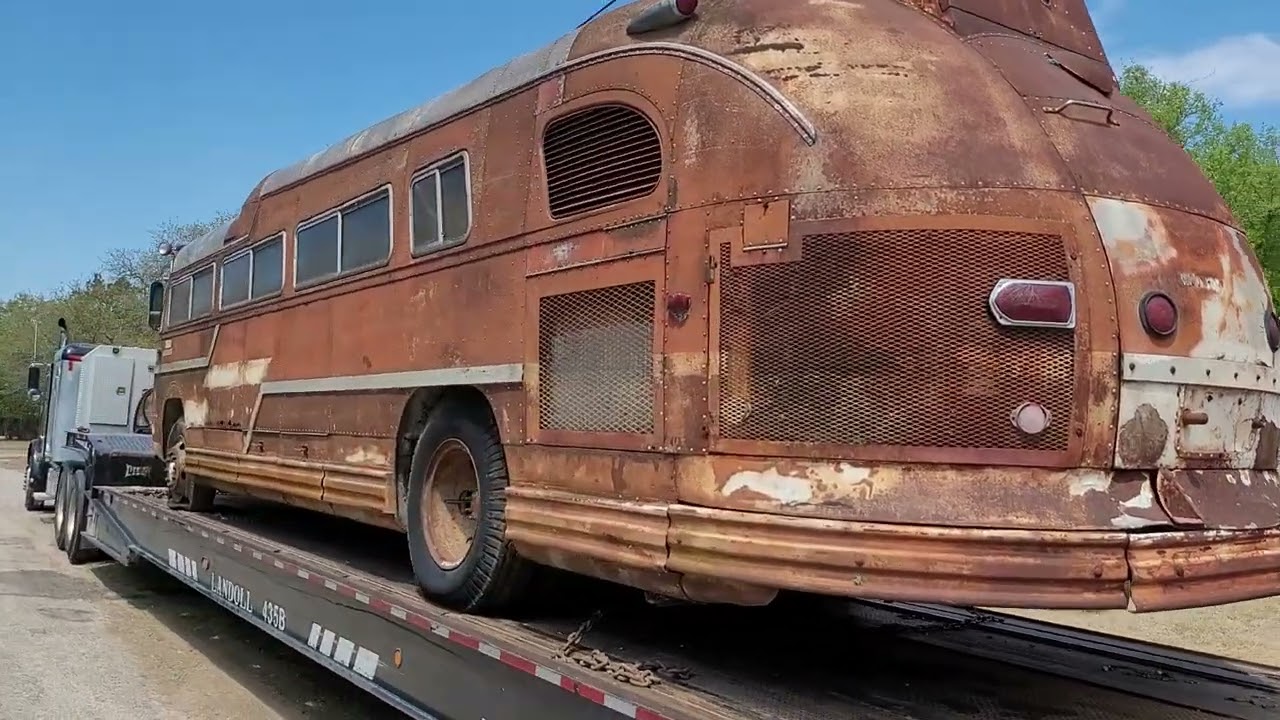 1957 Flxible Starliner 