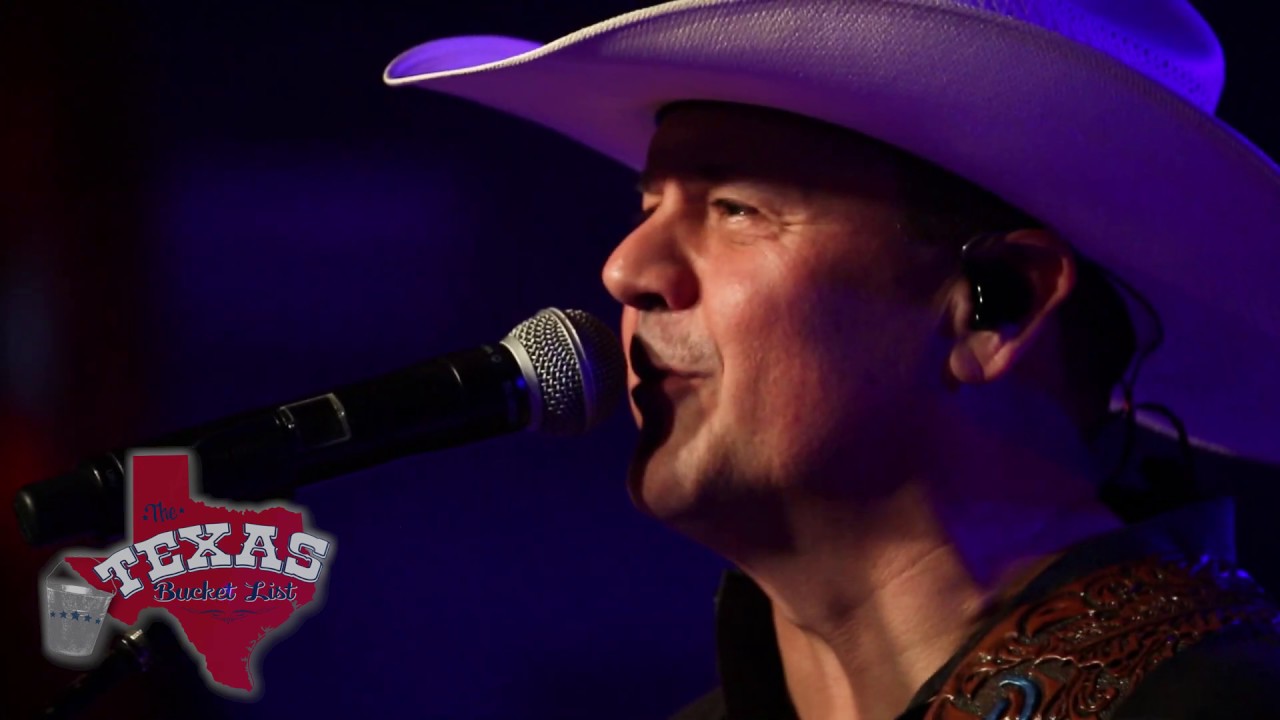 The Texas Bucket List - Roger Creager performs 