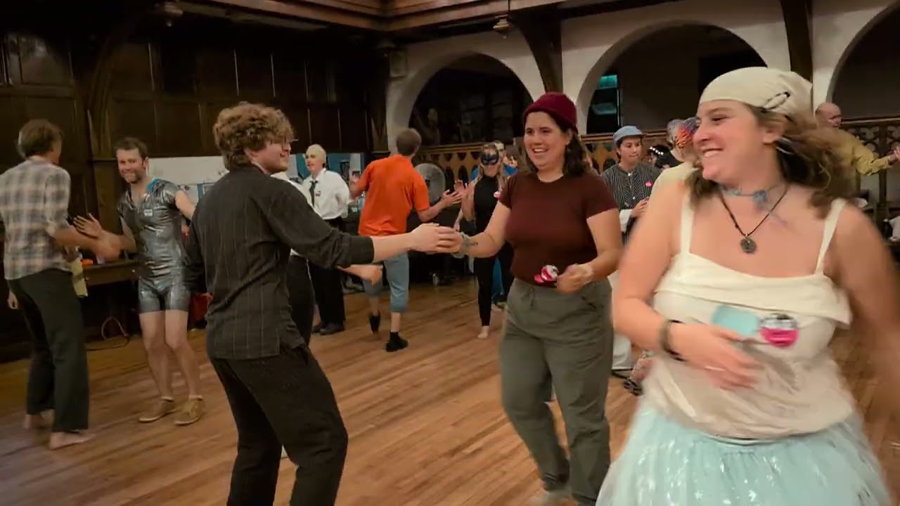 Portland Intown Contra Dance Halloween Dance Party 2025 White Mountain Céilí Band w/ Alyssa Adkins