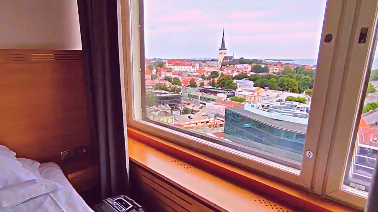 SOKOS Hotel Viru (Tallinn, Estonia) | PHENOMENAL city views from my room!