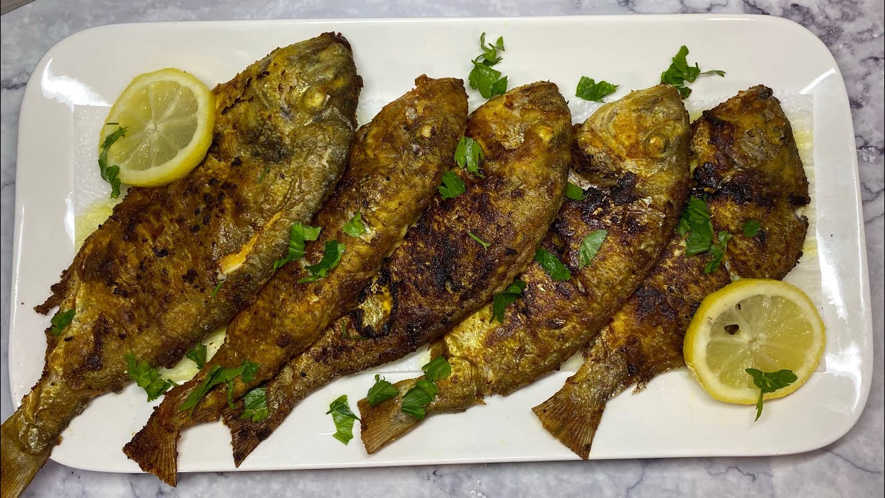 Poisson frit ✨ سمك /حوت مقلي بنة ولا اروع 😍#hout #épices #poisson #facile