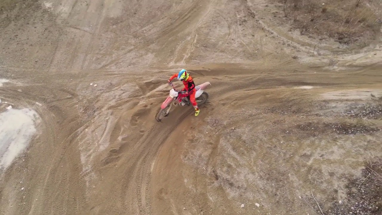 Motocross - Drone Parrot Anafi