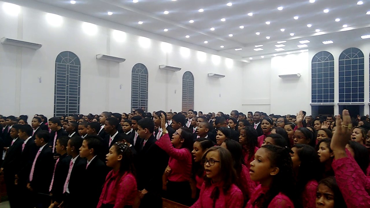 Tremendo e Santo - Grande Coral de Adolescentes
