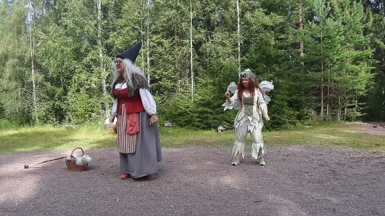 Vlogg | Tomteland | Äventyret i Skogstomtebyn | Del 2