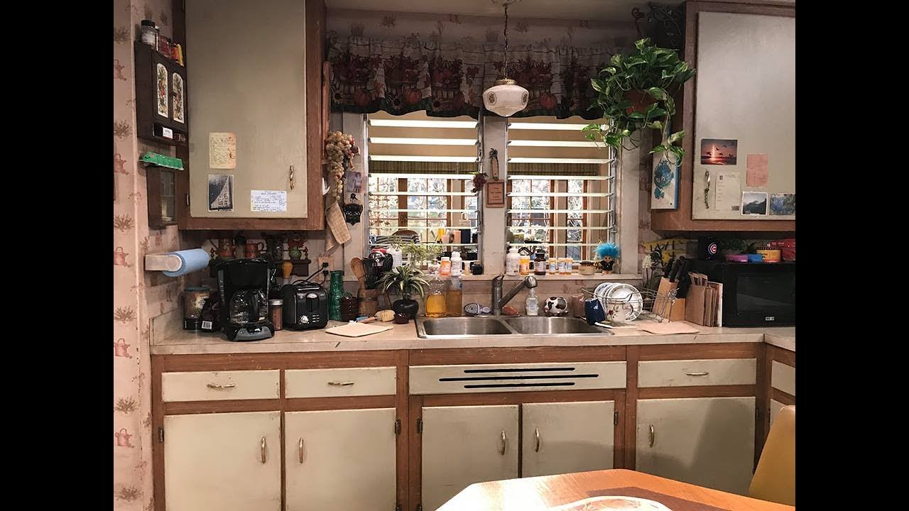 The Roseanne set - original and reboot!