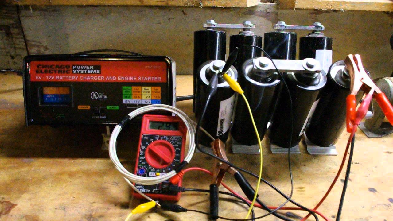 How to charge a supercapacitor