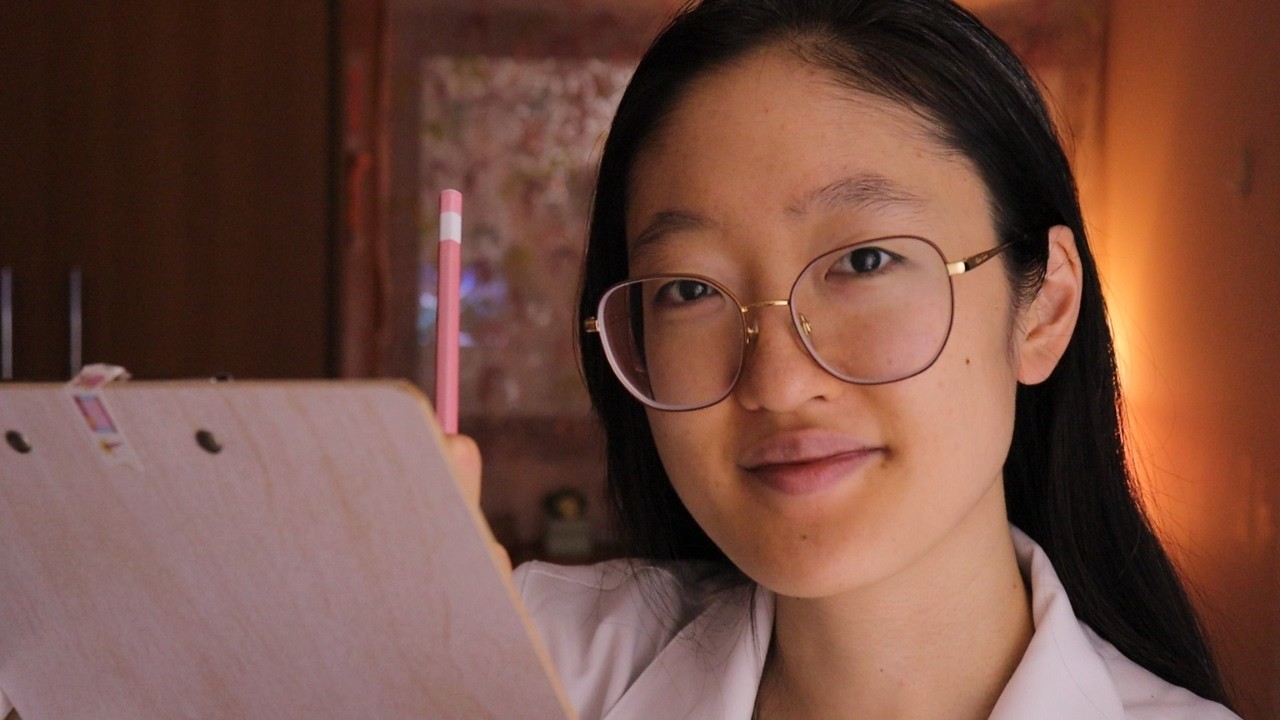 ASMR ROLEPLAY: ENFERMEIRA FAZENDO PERGUNTAS 👩‍⚕️📋 (FALA SUAVE, SEM ANÚNCIOS NO MEIO)