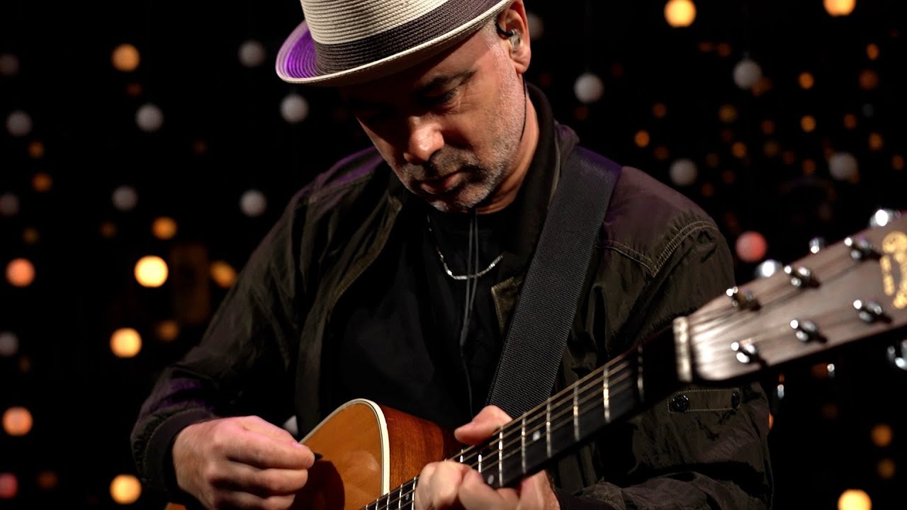 Steve Mason - Dry The Rain (Live on KEXP)