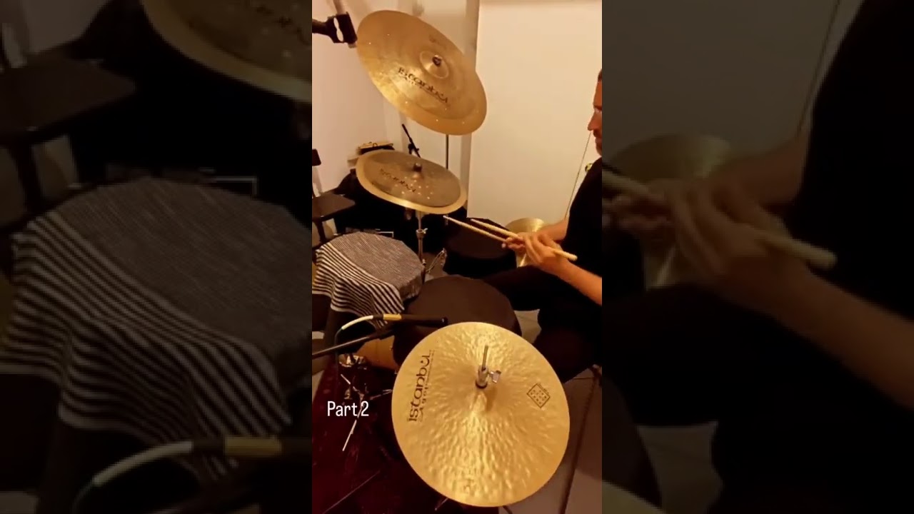 Drum interpretation to “Canon Caprice” by Oskar Sala. Instrument: Mixtur-Trautonium. In 2 parts.
