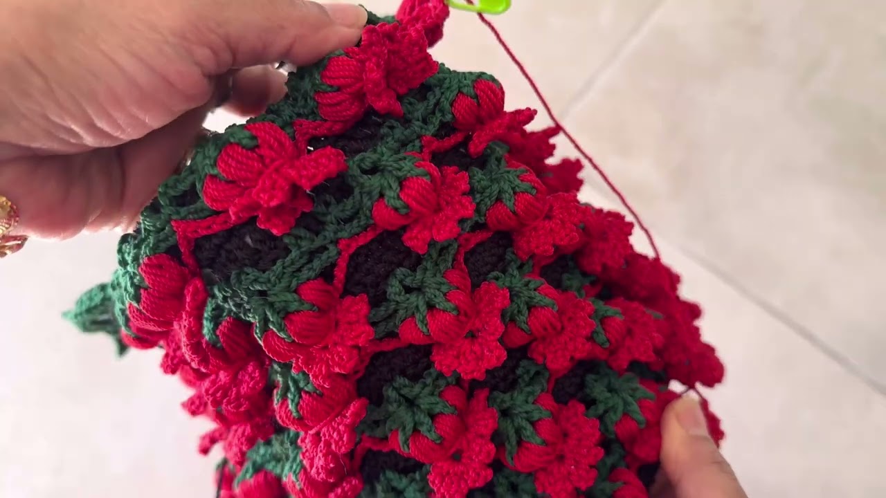 Tas rajut bunga Rosela