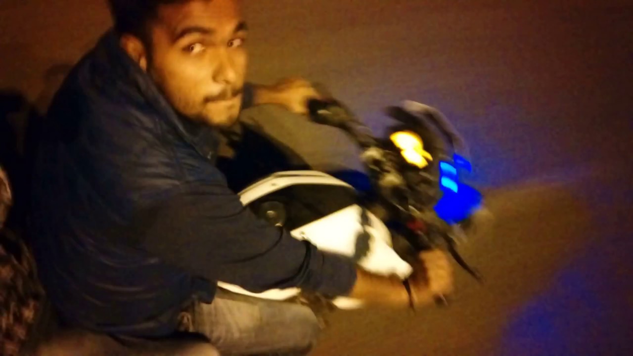 Stunt on marine drive 🥶💨💨 Lucknow 😎 #Incredible... Devil