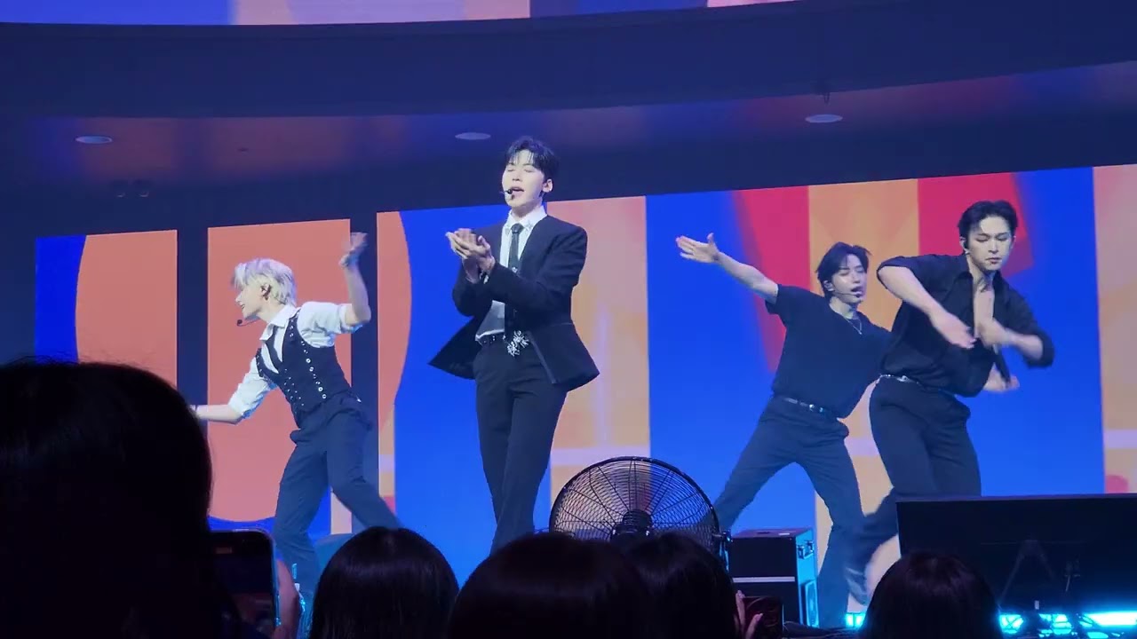[4K] 250914 원어스(ONEUS) - Soda Pop (cover) 직캠 왼쪽 [ONEUS WORLD TOUR 'H_OUR, US' in seoul Concert]