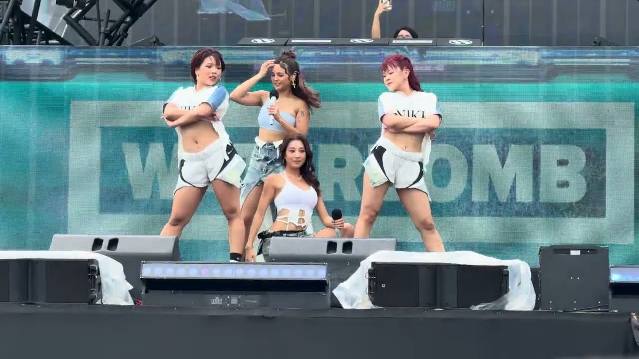 [4K] 250830 SORN & SEUNGYEON - CLC MEDLEY at Waterbomb Singapore 2025