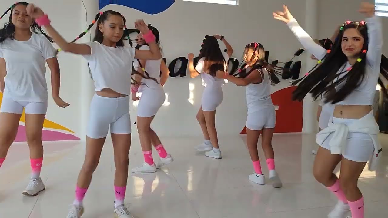 PRESENTACION DE BAILE💃💃👯#parati #baile #fypシ゚viral #dancing #dance #bailes #dancinggirl #coreografia
