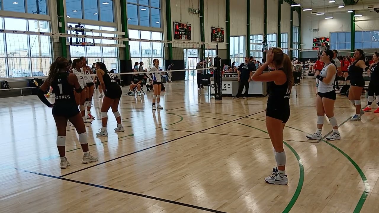 1 United 18 Elite blue is TIV 18 Black 