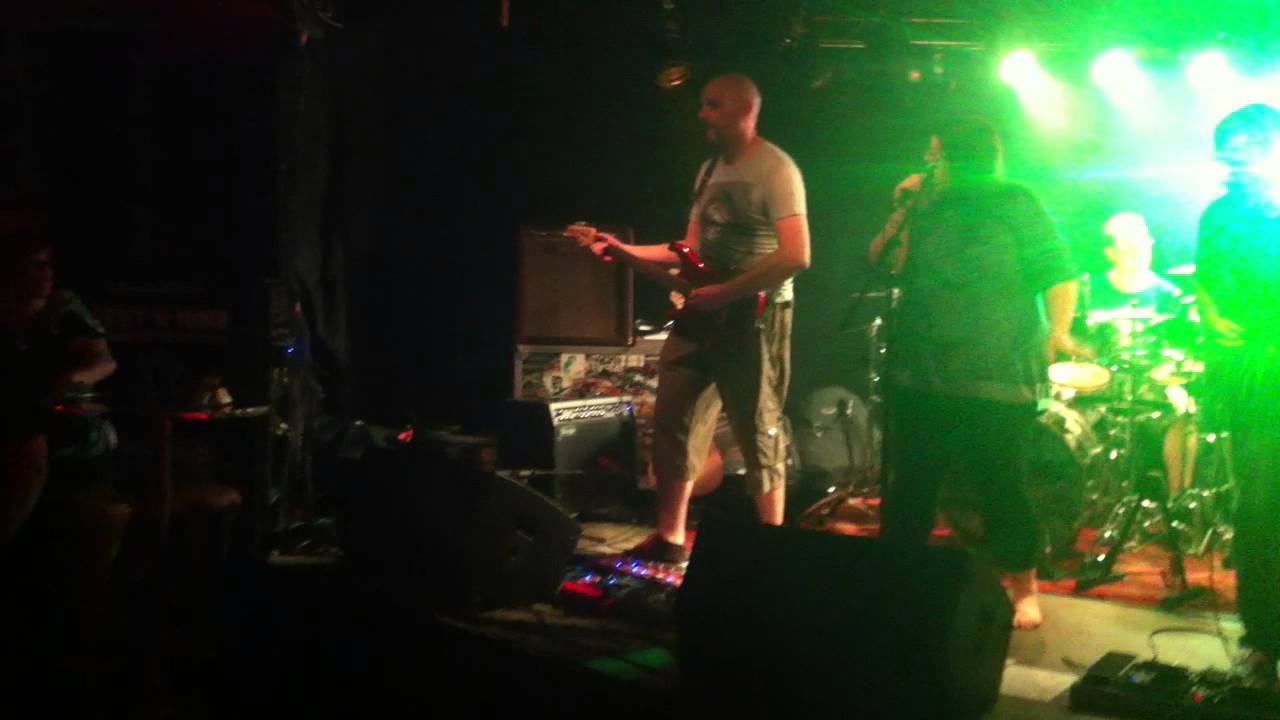 Kravitz cover Astoria live from l'entr'pot Audun le tiche France