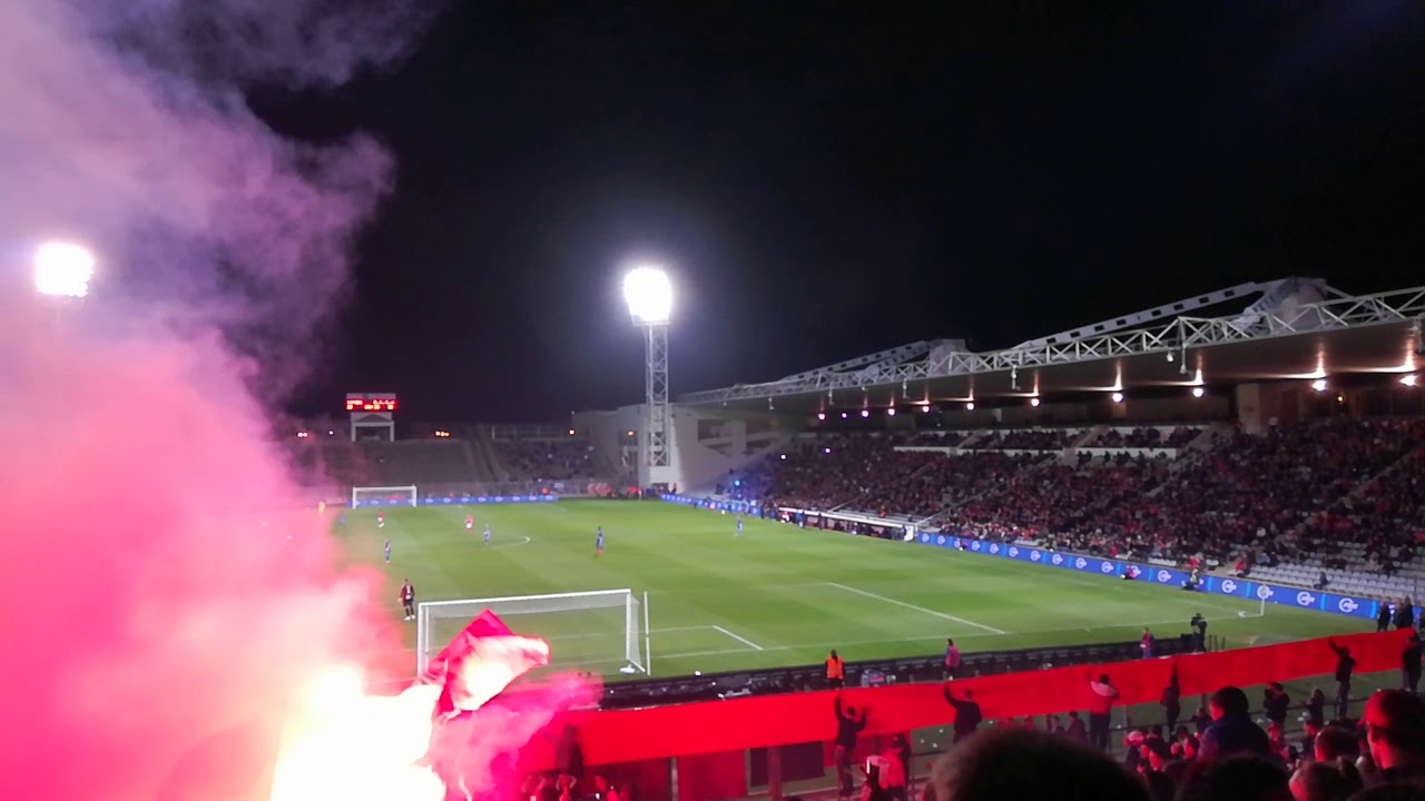 Nîmes Olympique vs Strasbourg 2019 la chanson des Gladiators