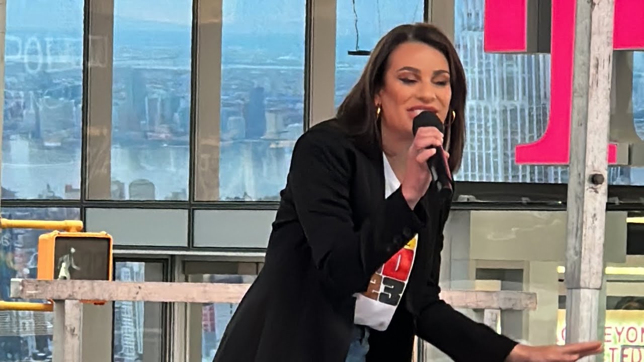 Lea Michele Performing ‘Don’t Rain on My Parade’ in Times Square 🏳️‍🌈🥰