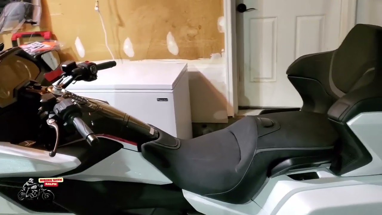 2024 Honda Gold Wing Tour Manual Clutch FirstImpressions #hondamotorcycles #hondagoldwing