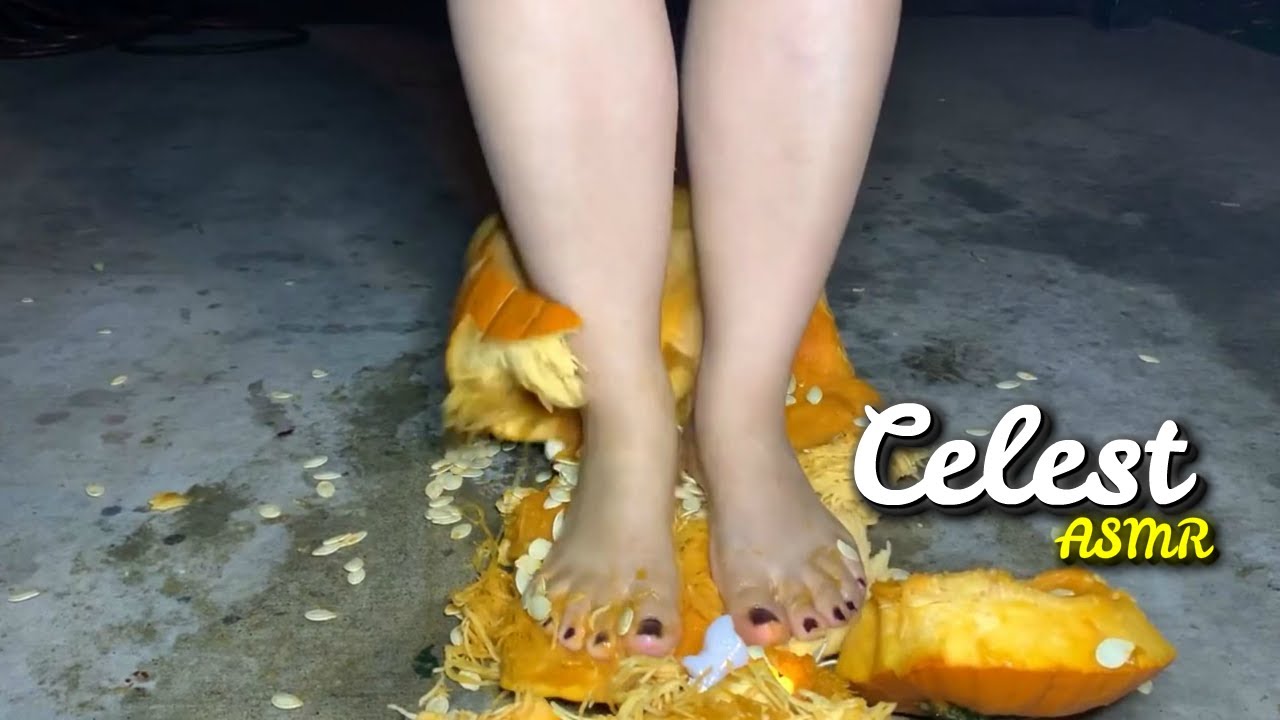 SMASHING PUMPKIN! 🎃 - Halloween Special | Celest ASMR