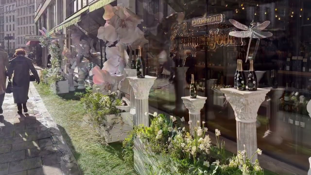 Mayfair: 'All The World's A Stage' @BBCooper #mayfair #londonlife #westend