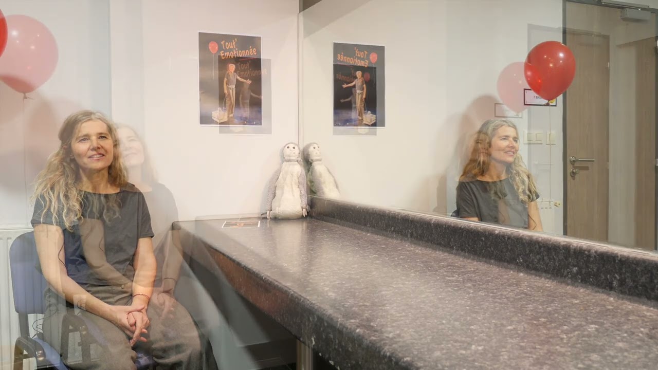 Reportage sur le spectacle Tout' émotionnée de Cécile Rattet.