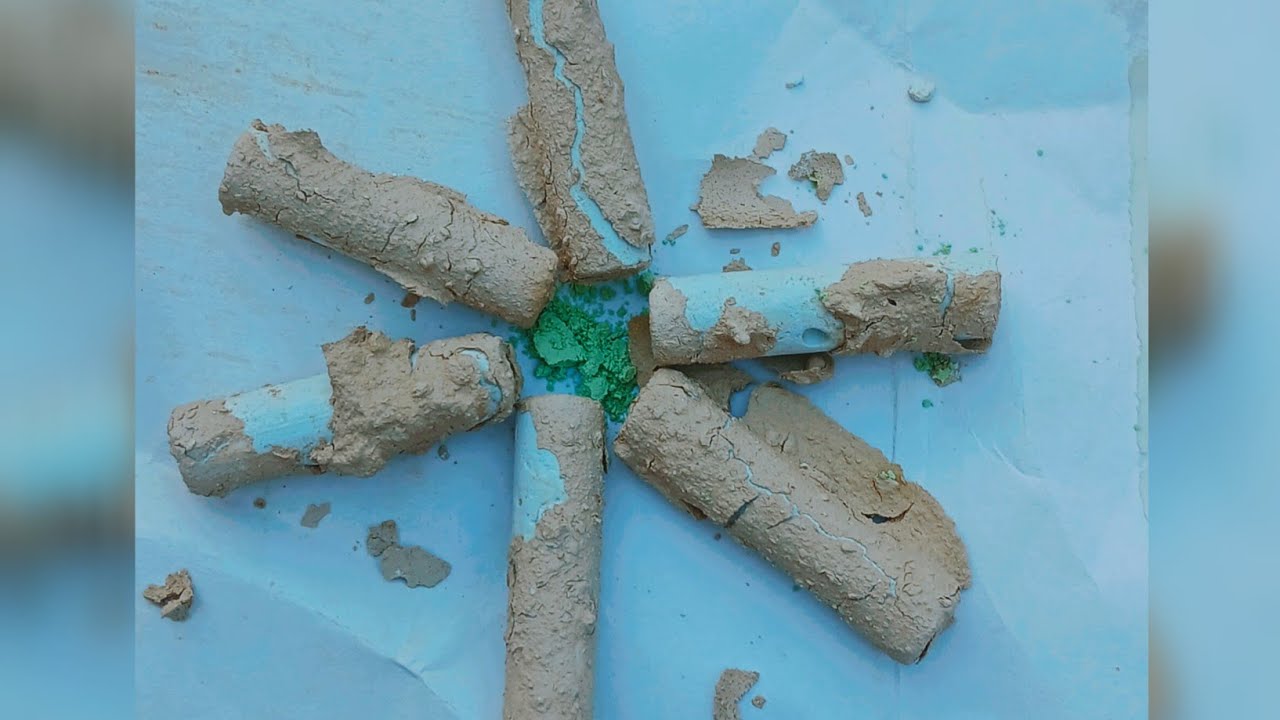 @Multani mitti coated chalks 💚🤍Soft crush, dusty crumble and smooth paste magic ✨So crunchy.  😌