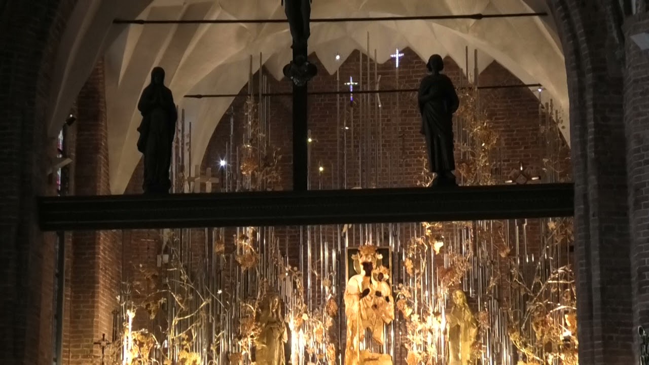 Bazylika św. Brygidy w Gdańsku i Bursztynowy Ołtarz . St. Bridget in Gdańsk and the Amber Altar.