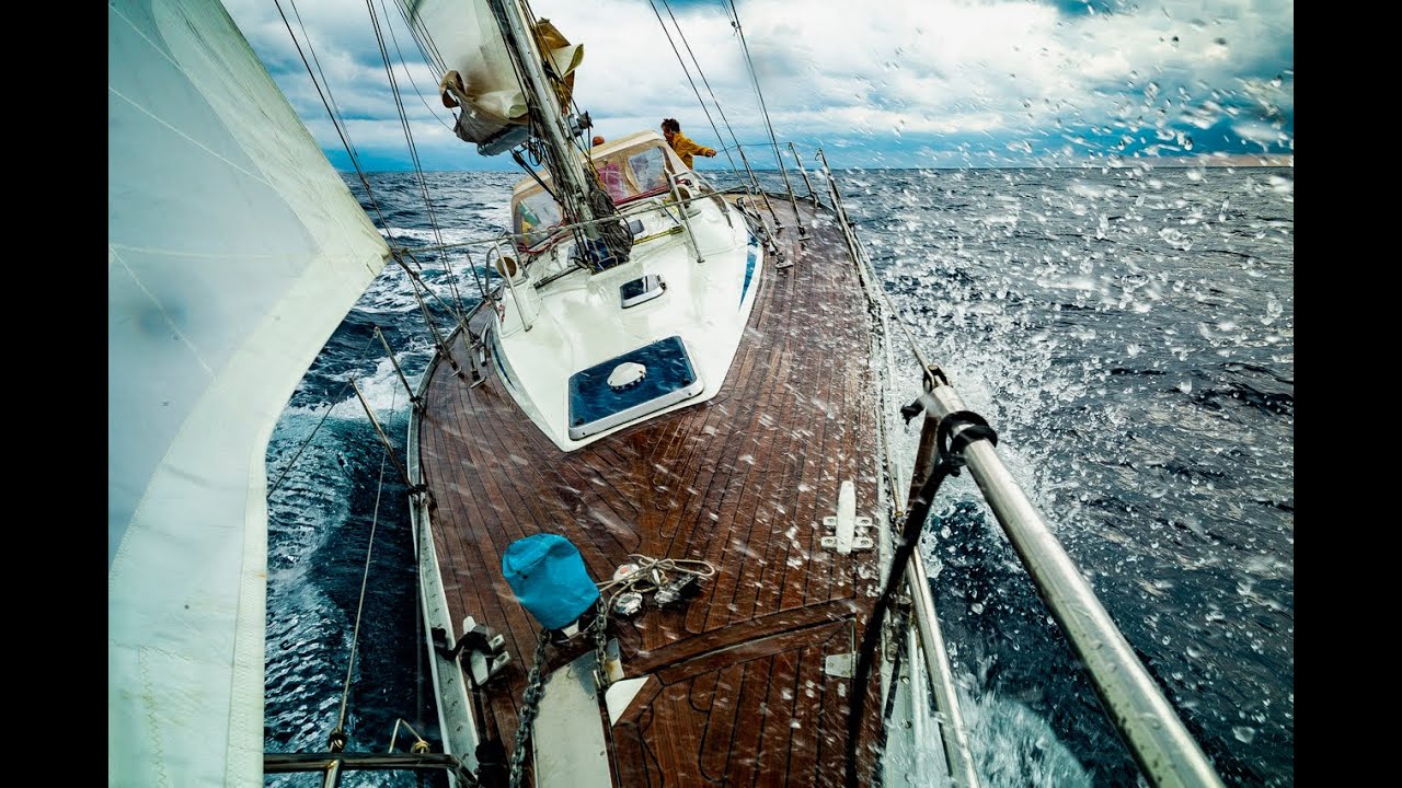 2021 oct 20 Sailing the Seabit2 with libeccio in Savona