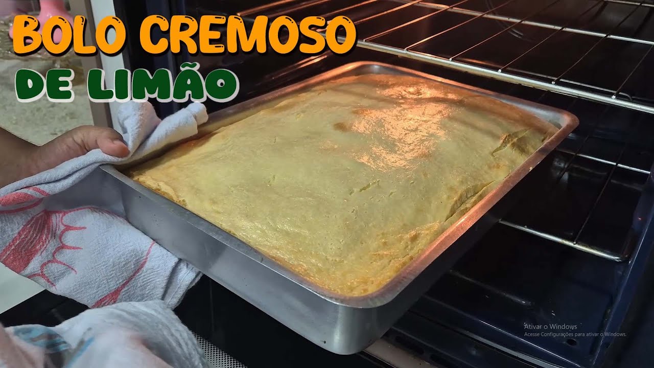 BOLO CREMOSO DE LIMÃO SICILIANO / JÁ SAI RECHEADO DO FORNO @PARISCAKEDESIGNER