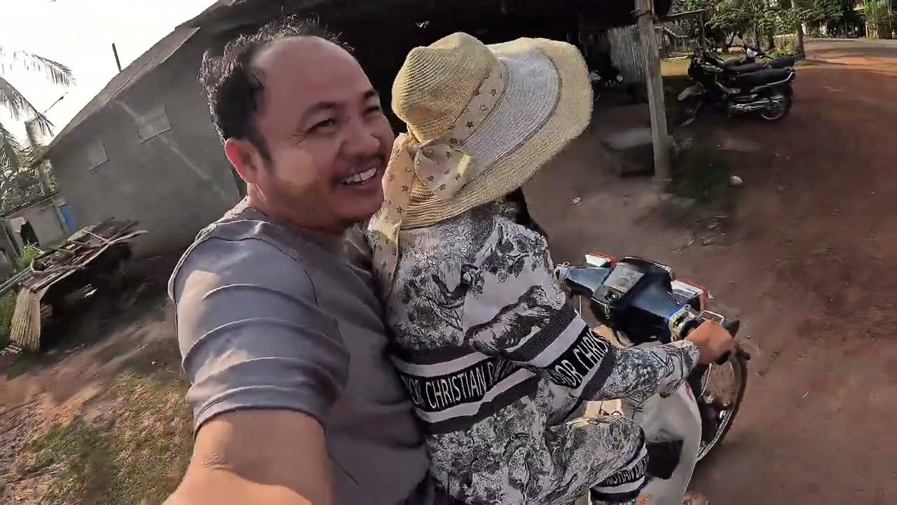 #comedyfilms ក្រុមសម្ដែងយាយនោមឆេះ