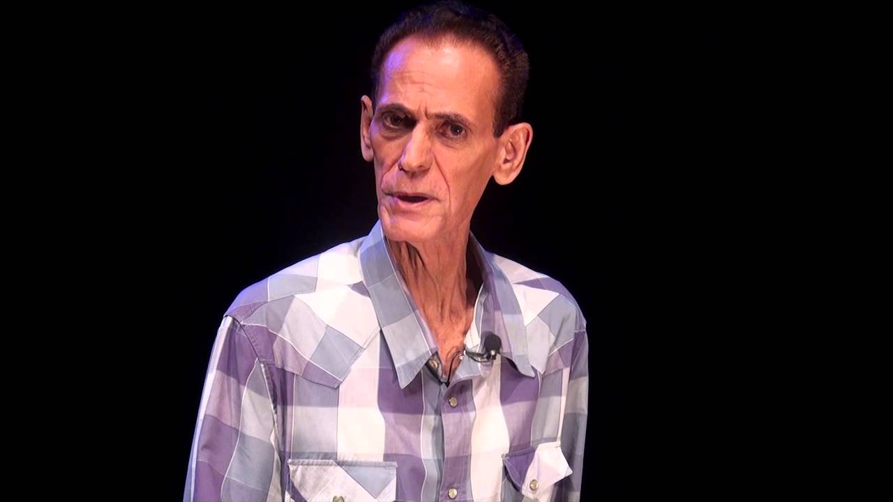 O AMOR- Vladimir Mayakovsky