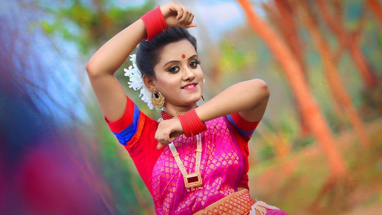 Bole Chudyia Dance Cover | ft Anusri | Only dance
