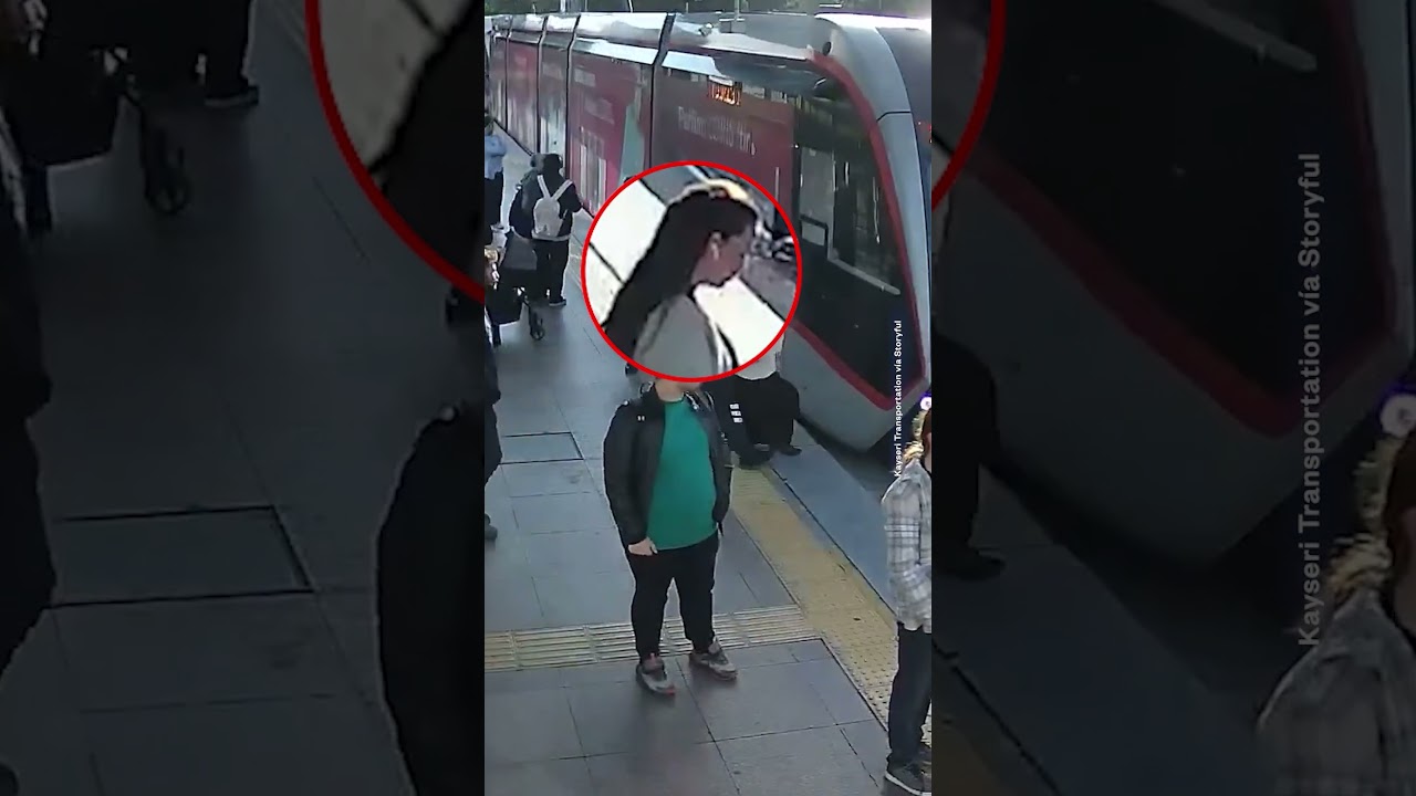 Una mujer en Kayseri, Turqu&iacute;a, se salv&oacute; por poco de ser arrollada por un tren | Noticias Telemundo