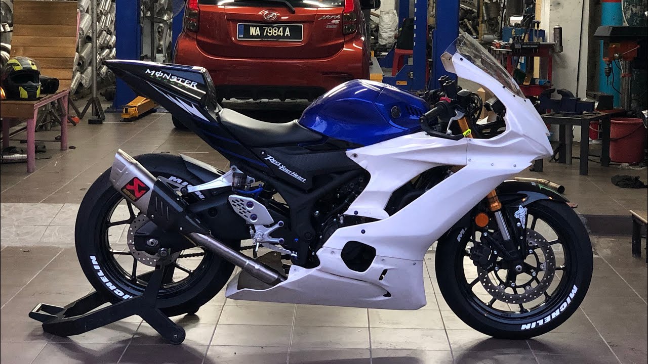 R25 v2 project install akrapovic R1m